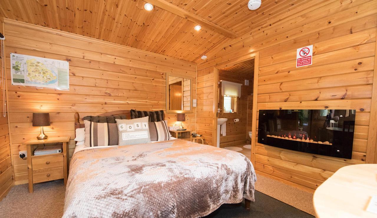 Cypress Log Cabins Accommodation Godshill  외부 사진